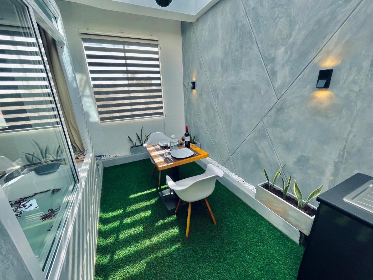 8 Plus Motels Negombo Exterior photo