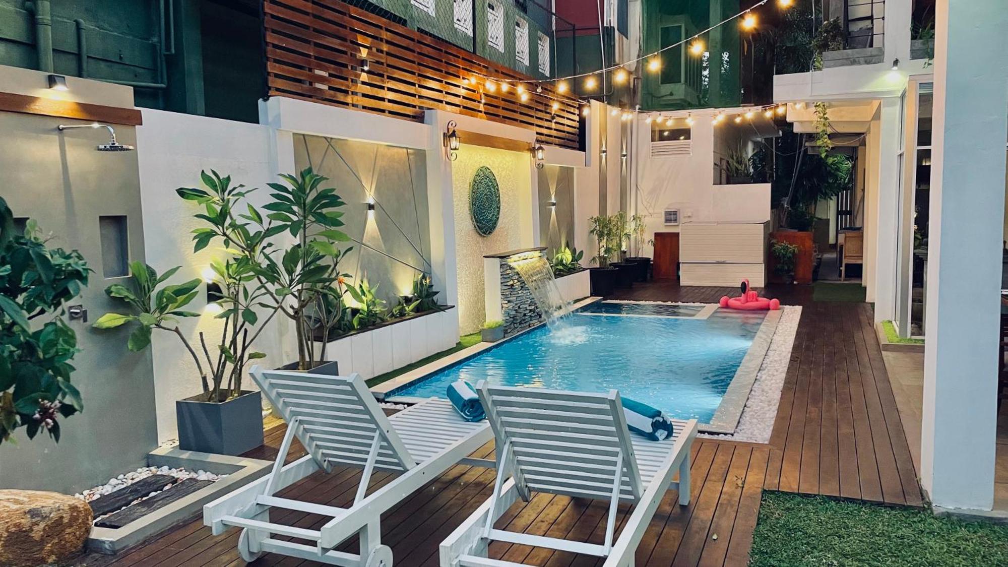 8 Plus Motels Negombo Exterior photo